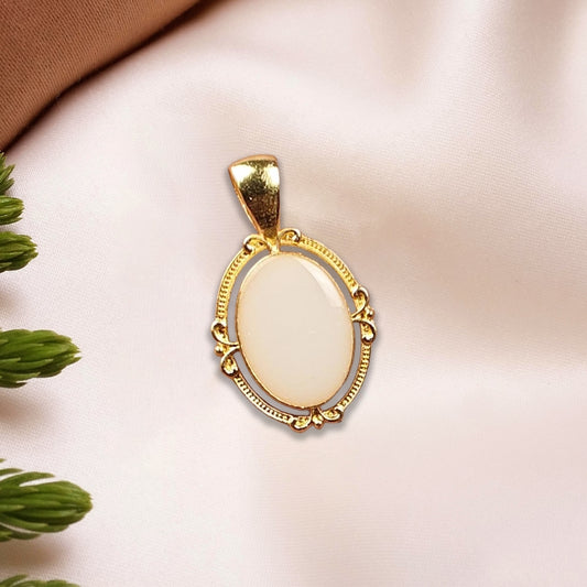 Golden Oval Royal Pendant With Breastmilk Jewelry Kit