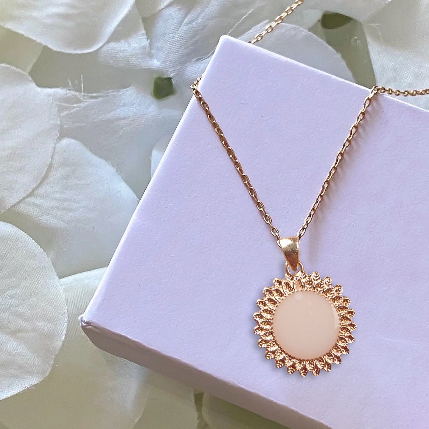 Rosegold Sunflower Pendant with Breastmilk Jewelry Kit
